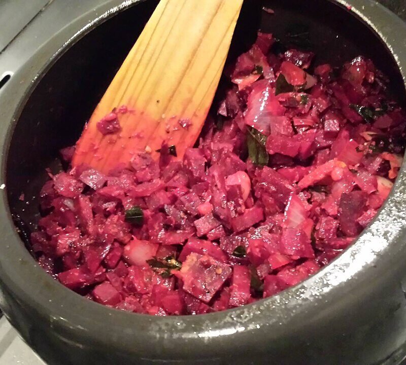 Grated beetroot stir-fried with coconut