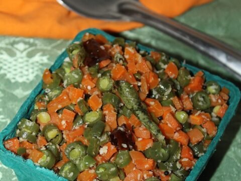 Carrot and beans stir-fried with coconut