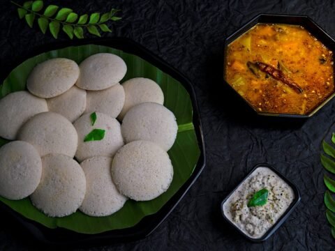 Idli with sambar and coconut chutney