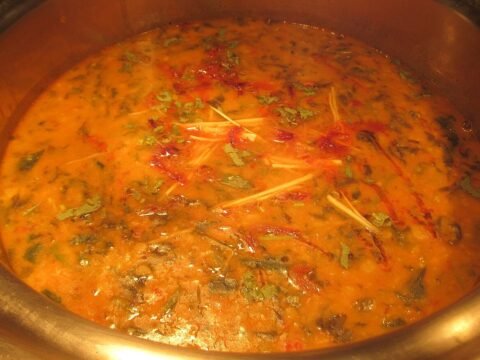 Lentils cooked with fresh greens