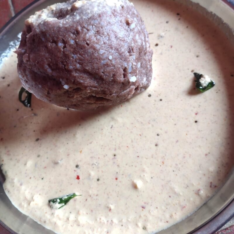 Kezhvaragu Kali, traditional finger-millet balls with village-style curry