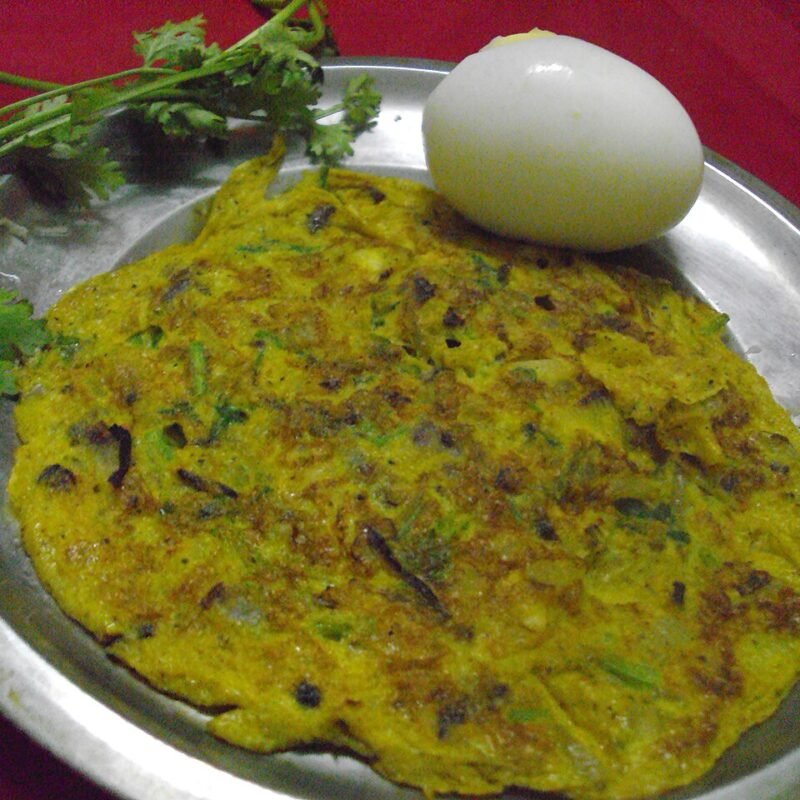 Indian-style omelette with onion, chilli and coriander