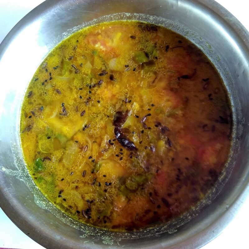 Lentils simmered with mixed vegetables