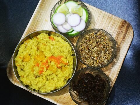 Rice and lentil khichdi with mixed vegetables